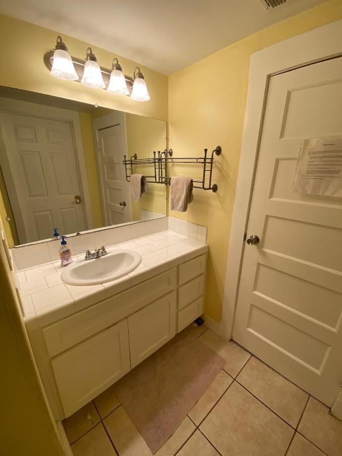 Small Private La Bedroom W Wifi - Private Fridge - Ac Near Usc - Exposition Park - Usc Memorial Coliseum - Banc Of California Bmo Stadium - Downtown Los Angeles Dtla - University Of Southern California Usc!!! Exterior foto